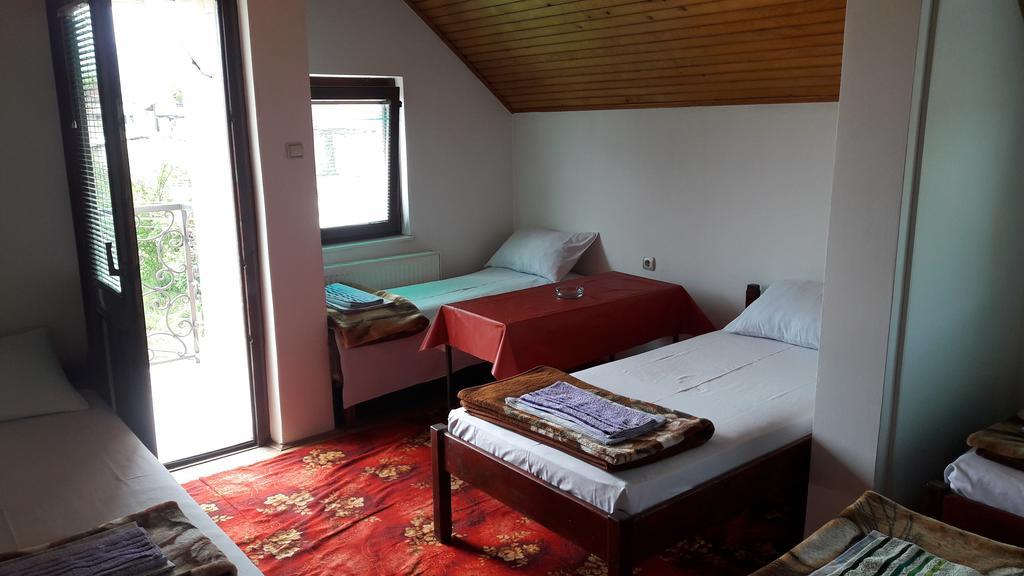 Mico Np Guest House Novi Pazar Exterior photo